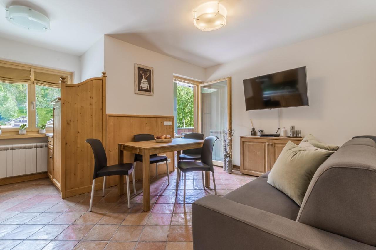 Suite Italy Pinzolo Due Giustino Exterior photo