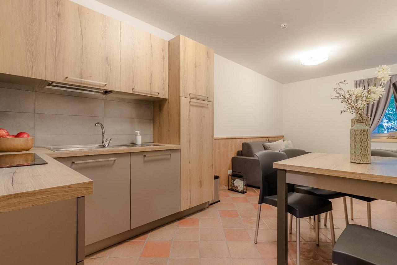 Suite Italy Pinzolo Due Giustino Exterior photo
