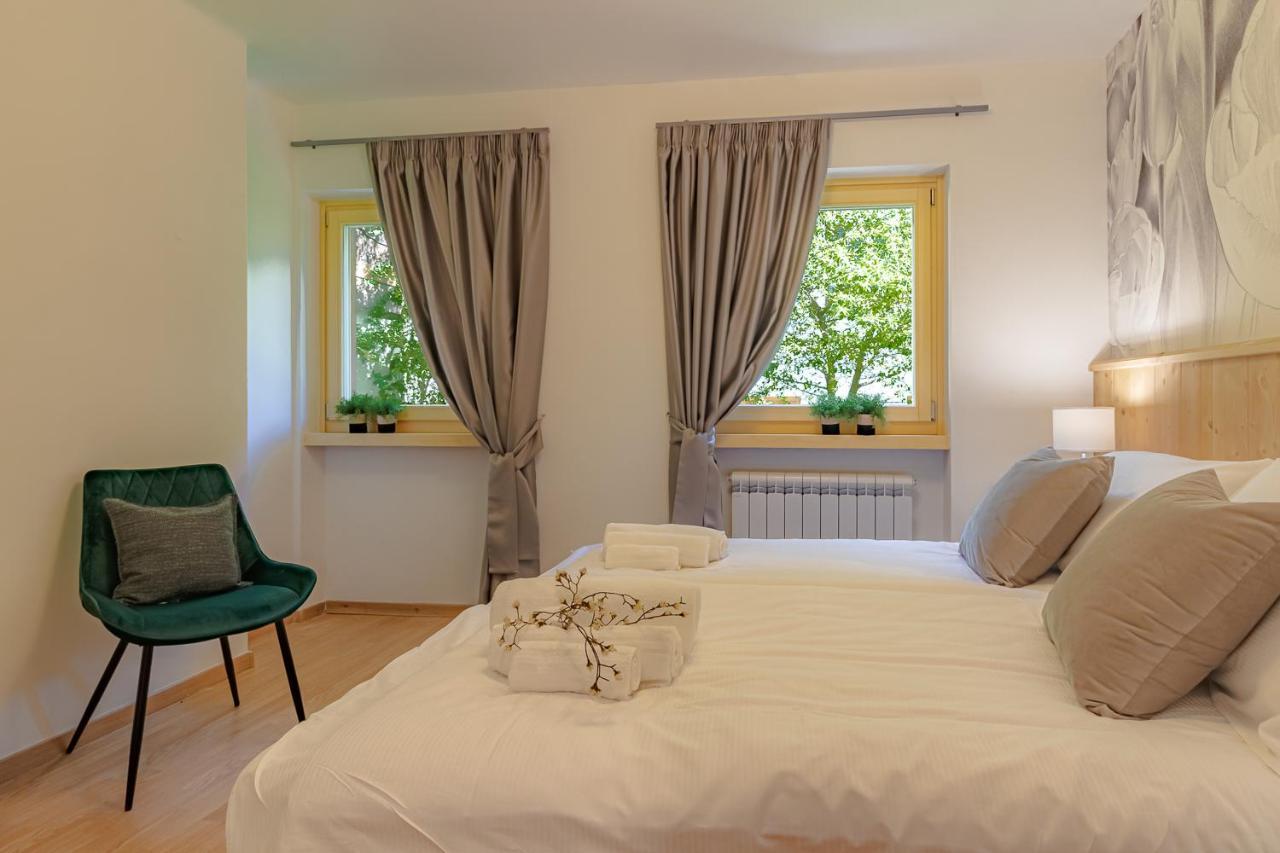 Suite Italy Pinzolo Due Giustino Exterior photo